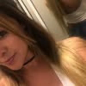 Meet your Posher, Camila